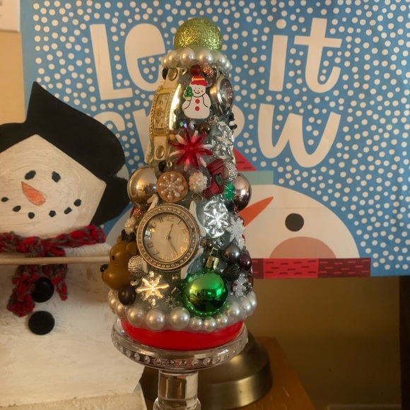CHRISTMAS TIME Junkdrawer Tree - Handmade Jewelry Decoration - Picture 6 of 11